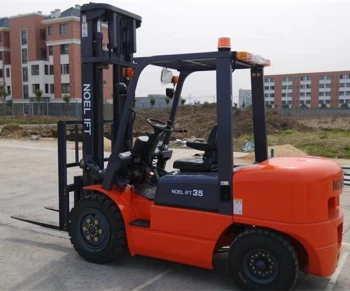 2.{1}}T/2,5T iekrāvējs ar dīzeļdegvielu